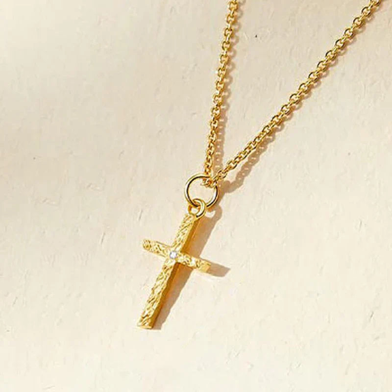 Conjunto de Collares de Oro con Inicial y Cruz