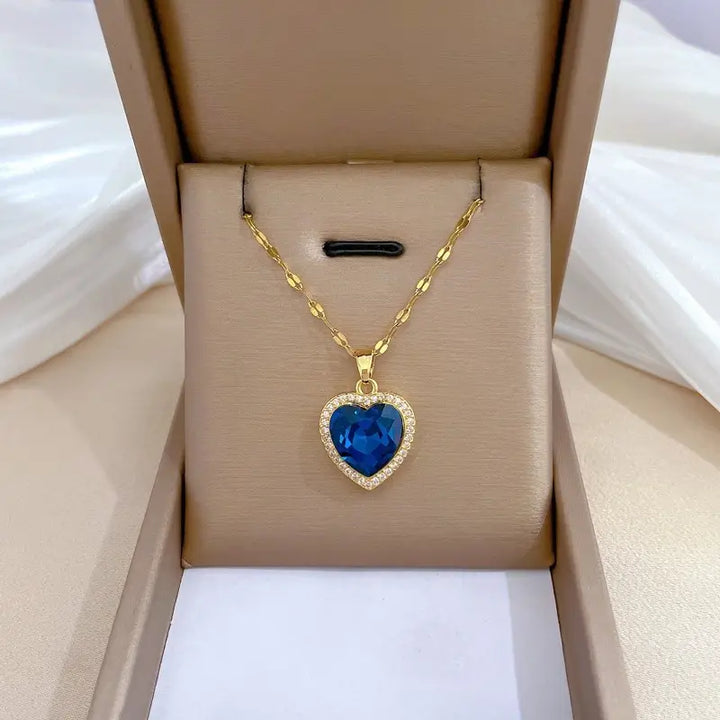 Collar de Oro Corazón de Zafiro