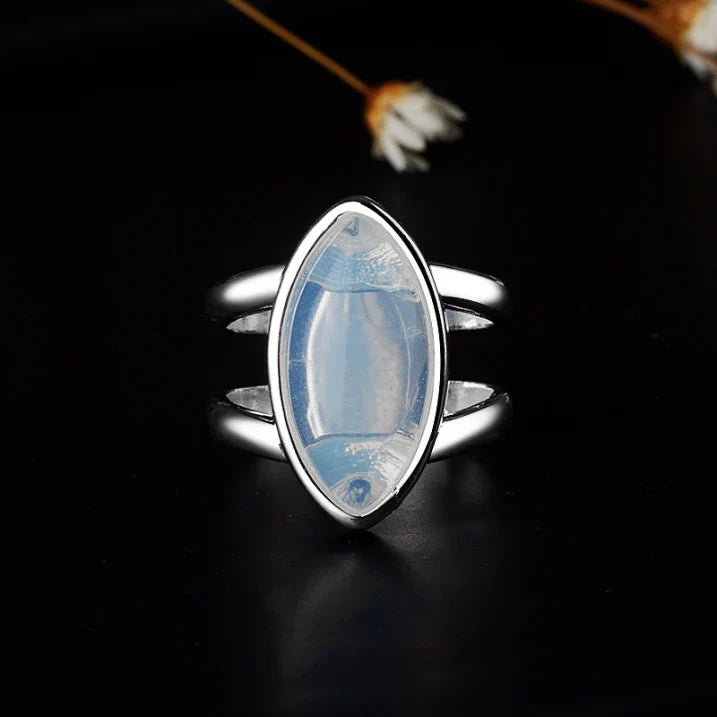 Anillo Cristina con Piedra de Luna