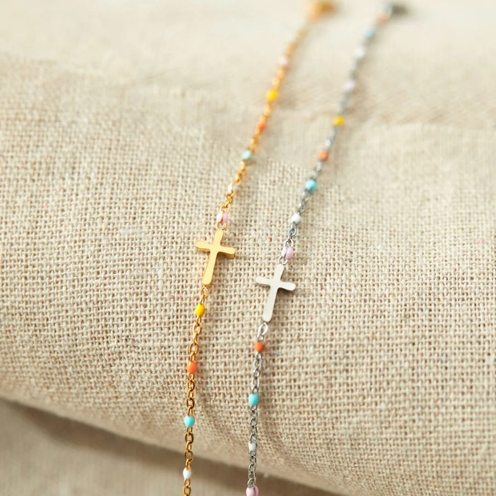 Pulsera Cruz Minimalista Delicada