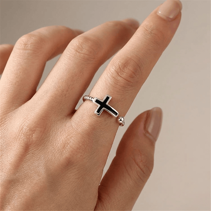 ANILLO CRUZ NEGRA BENDITA - (AJUSTABLE)