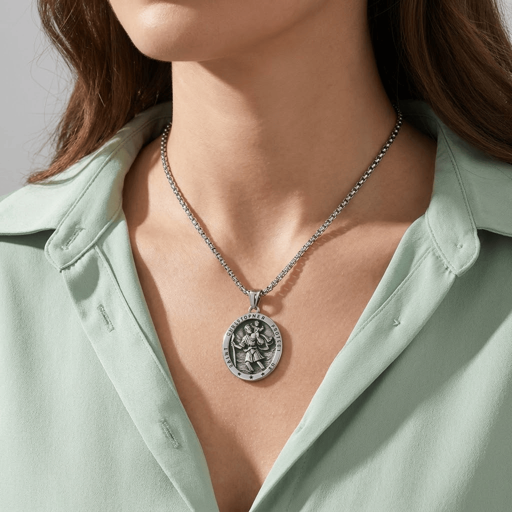 MEDALLA DE SAN CRISTÓBAL EN COLLAR