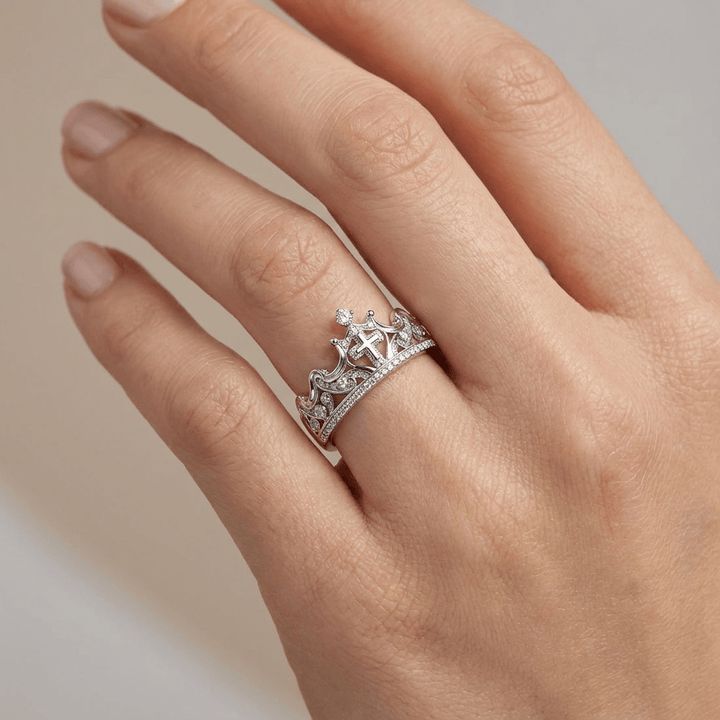 ANILLO DE PLATA CORONADO CON SU AMOR