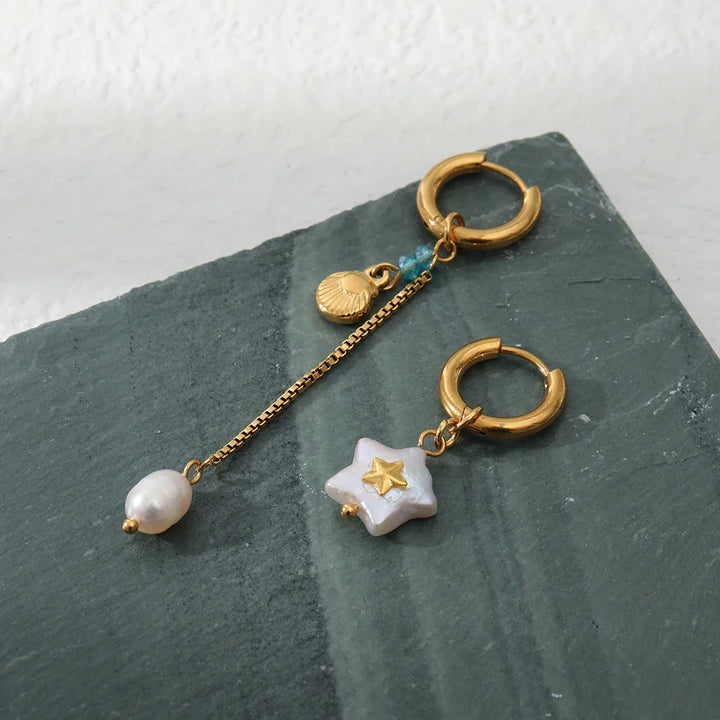 Pendientes Estrella Blanca en Dorado