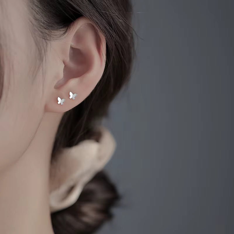 Pendientes Pequeños con Mariposa