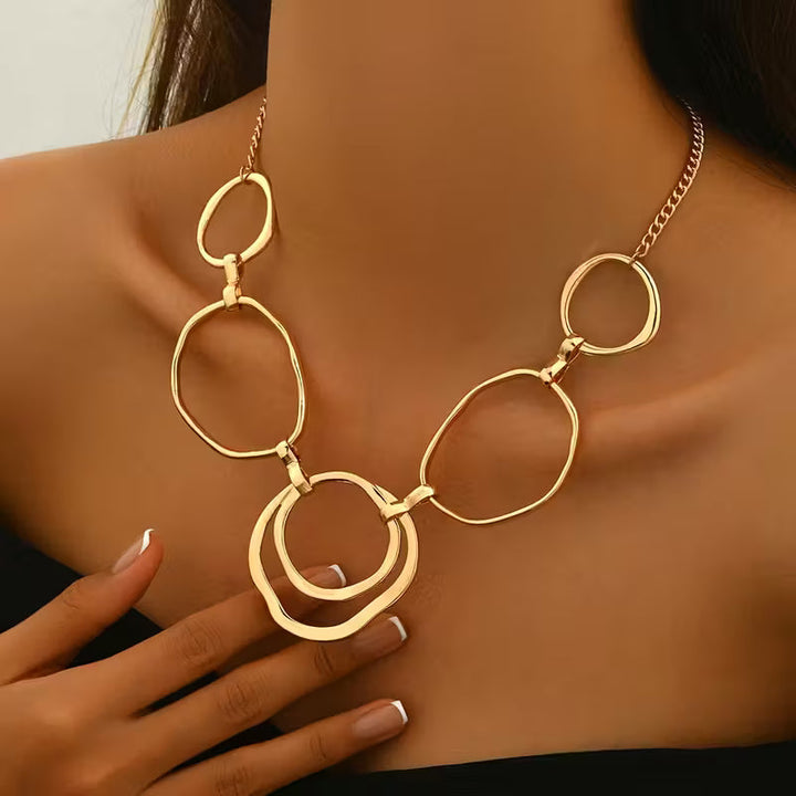 Collar con colgante inspirado en la elegancia vintage