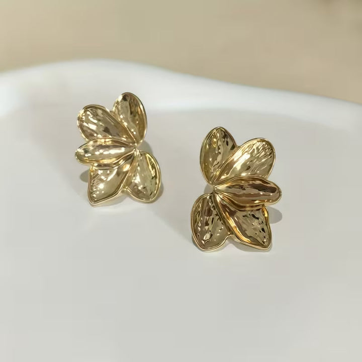 Par de pendientes de flor de resina