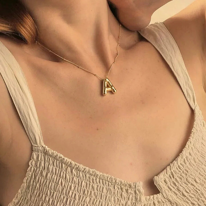 Collar de Oro con Inicial Balloon