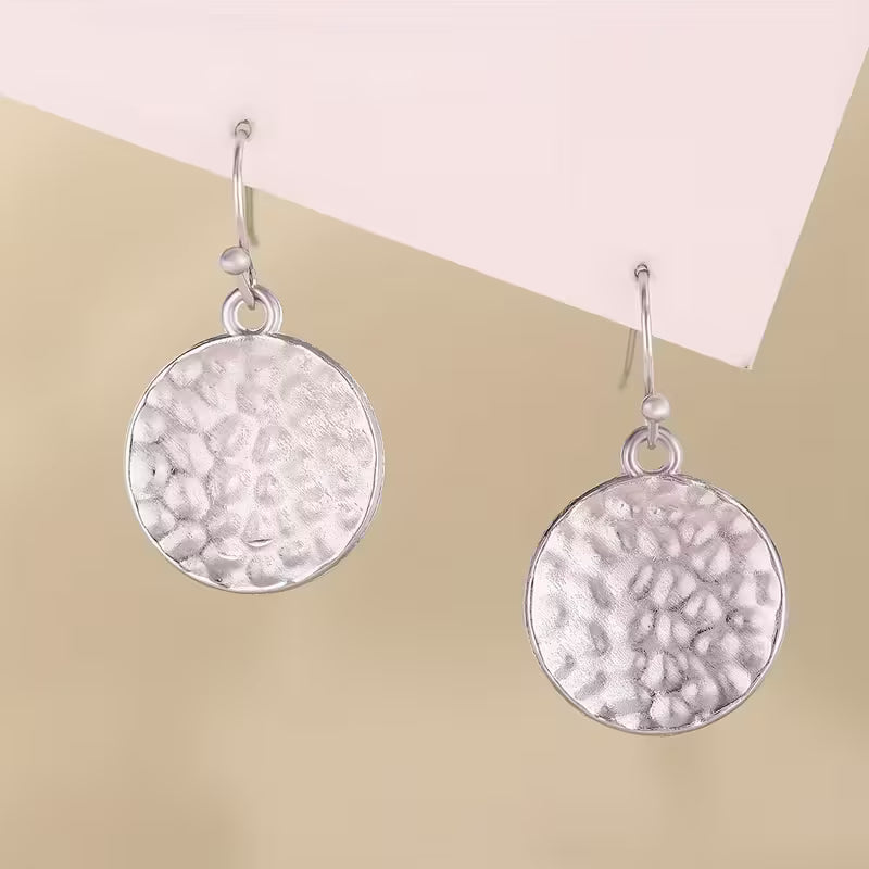 Pendientes vintage redondos con forma de martillo