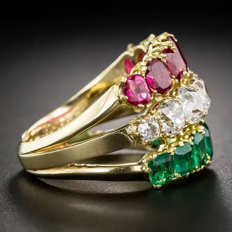Anillo de Compromiso Artesanal con Corte Marquise en Circonita Cúbica
