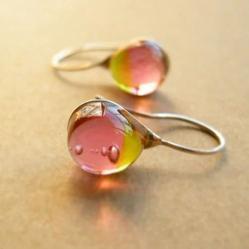 Pendientes retro con gota de cristal ámbar