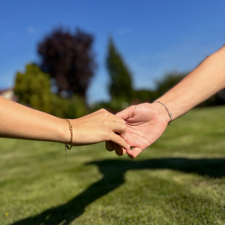 Pulsera Nudo de Conexión – Unión y Elegancia