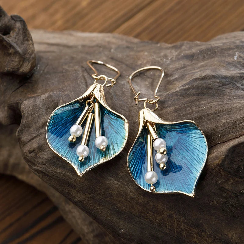 Pendientes vintage con perlas y flores