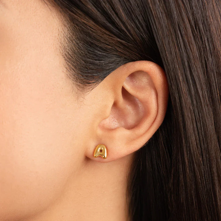 Pendientes de Oro con Letra Burbuja