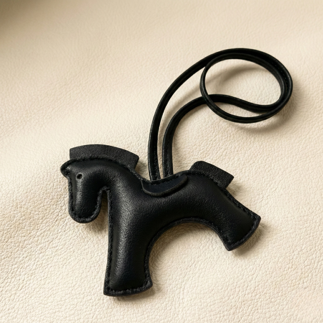 Llavero De Cuero Con Forma De Caballo Hecho A Mano