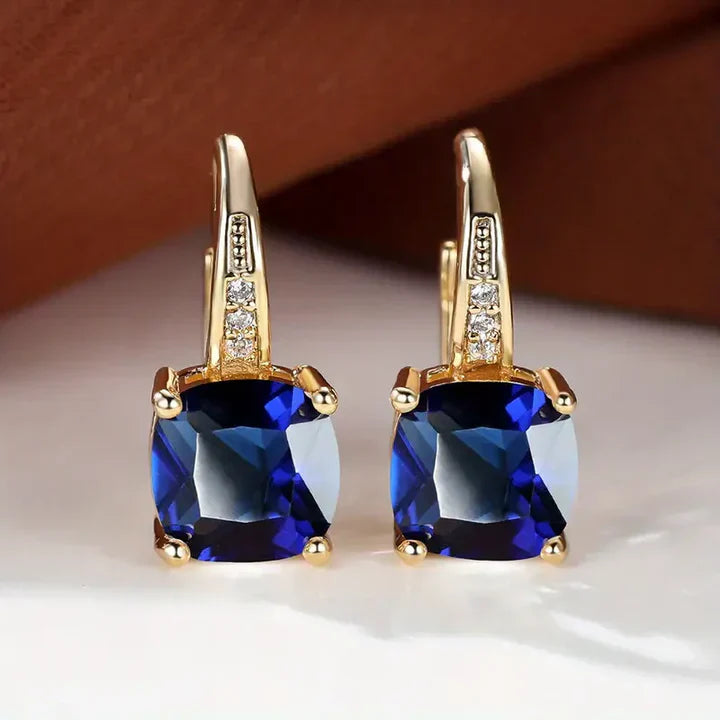 Pendientes Aro de Oro con Piedras Misteriosas