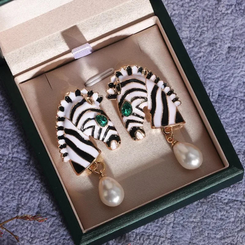 Pendientes Zebra con Perla