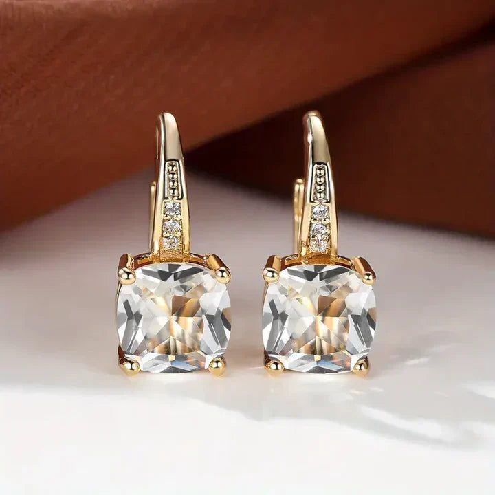 Pendientes Aro de Oro con Piedras Misteriosas