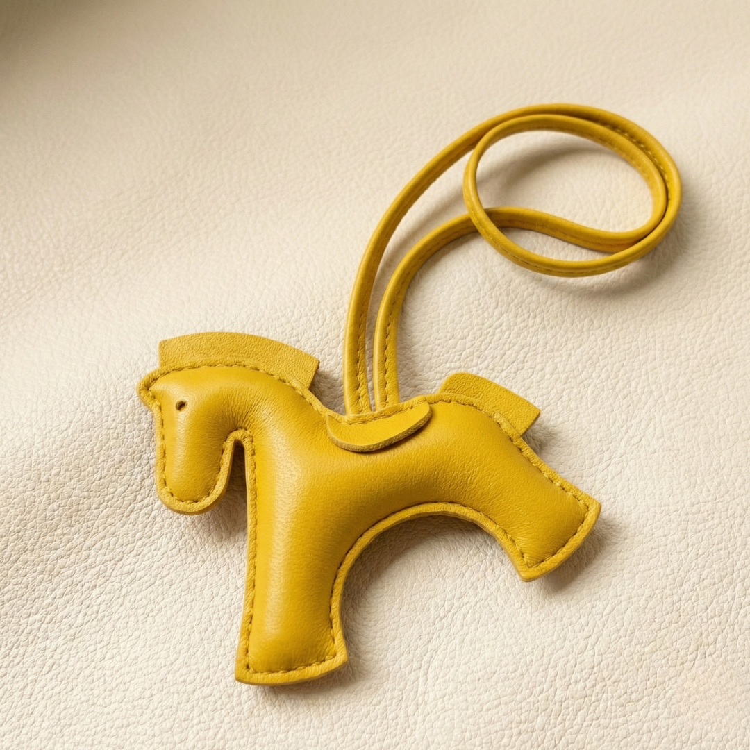 Llavero De Cuero Con Forma De Caballo Hecho A Mano