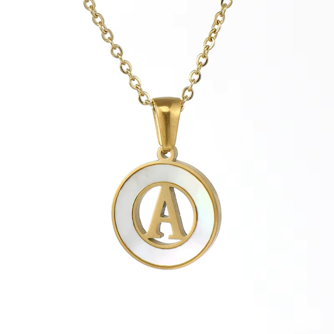 Collar de Concha con Letra Inicial