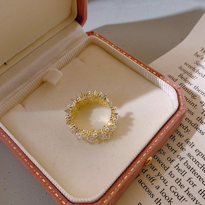 Anillo de Perla de Lujo en Oro