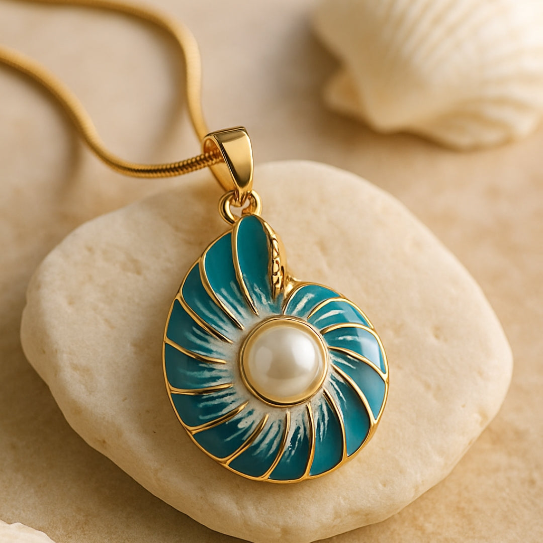 Collar de Concha Azul con Perla