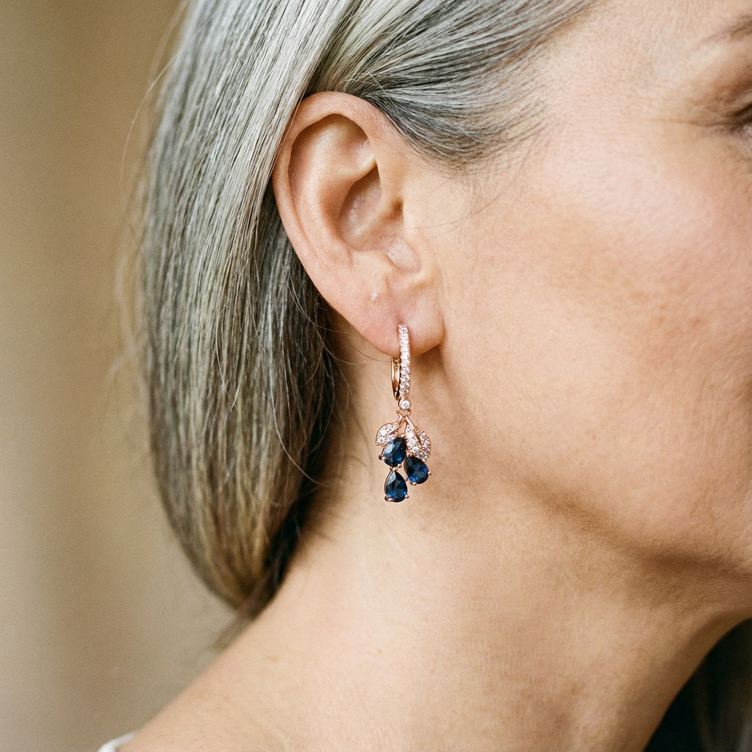 Elegantes pendientes con cristales azules