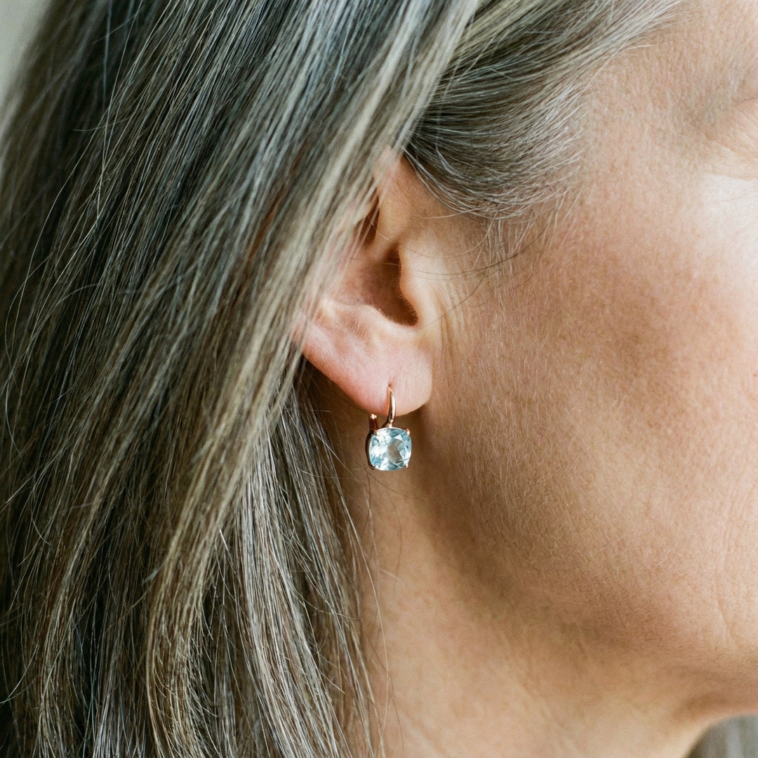 Pendientes vintage azules con circonita incrustada