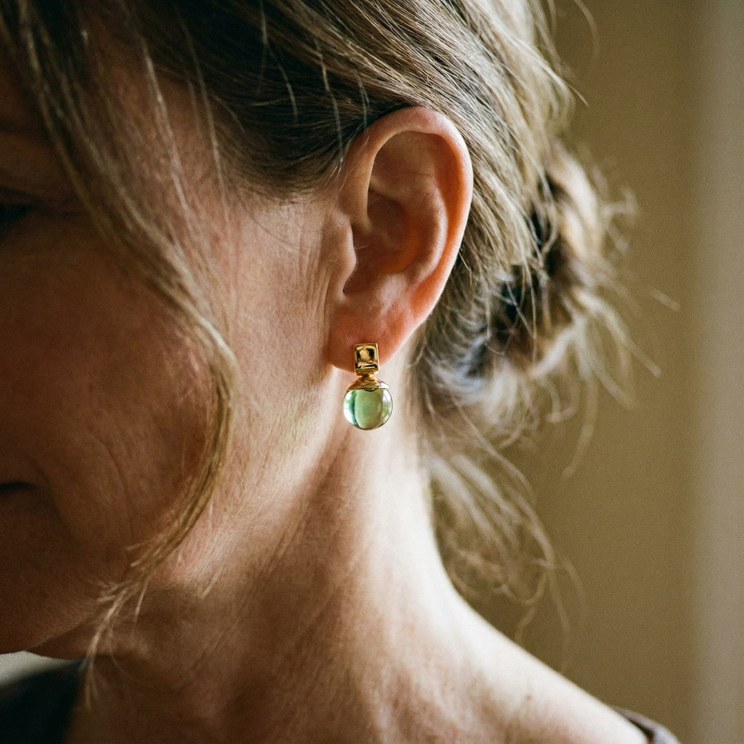 Pendientes vintage con cristal verde en oro