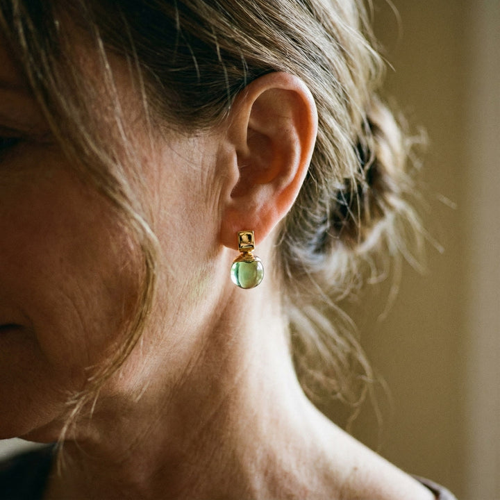 Pendientes vintage con cristal verde en oro
