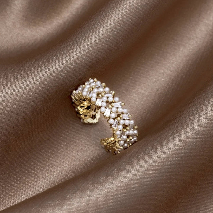 Anillo de Perla de Lujo en Oro