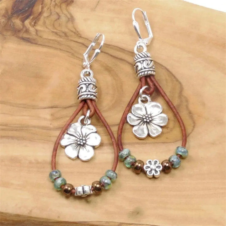 Pendientes vintage florales de cuero