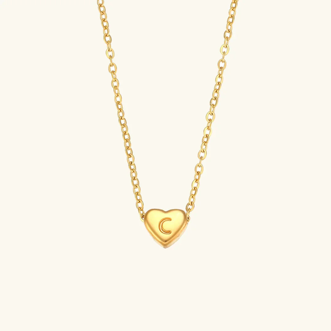 Collar de Oro con Inicial de Corazón