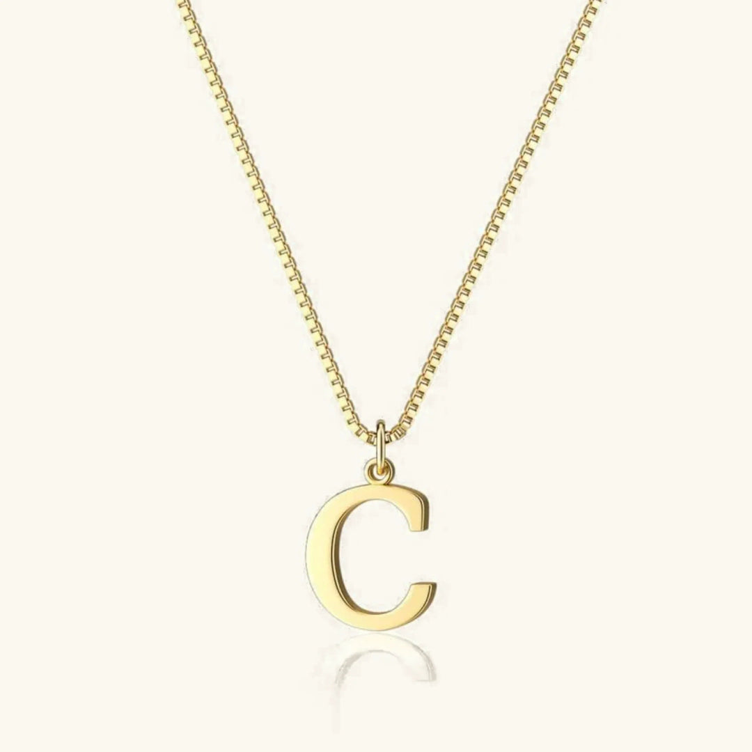 Collar de Oro con Letra Inicial