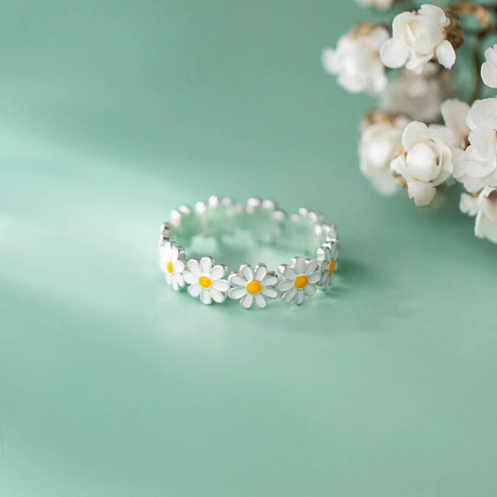 Anillo de plata con forma de margarita (Ajustable)