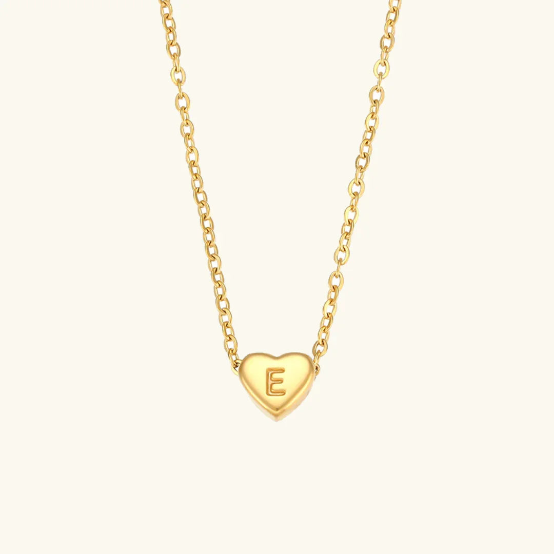 Collar de Oro con Inicial de Corazón