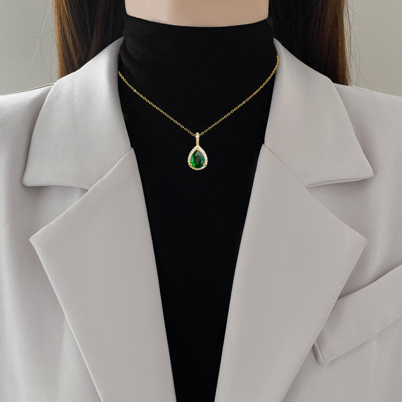 Conjunto de Joyería Esmeralda Aurora
