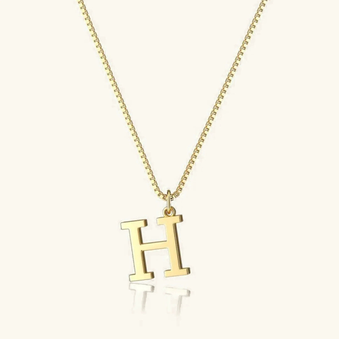 Collar de Oro con Letra Inicial