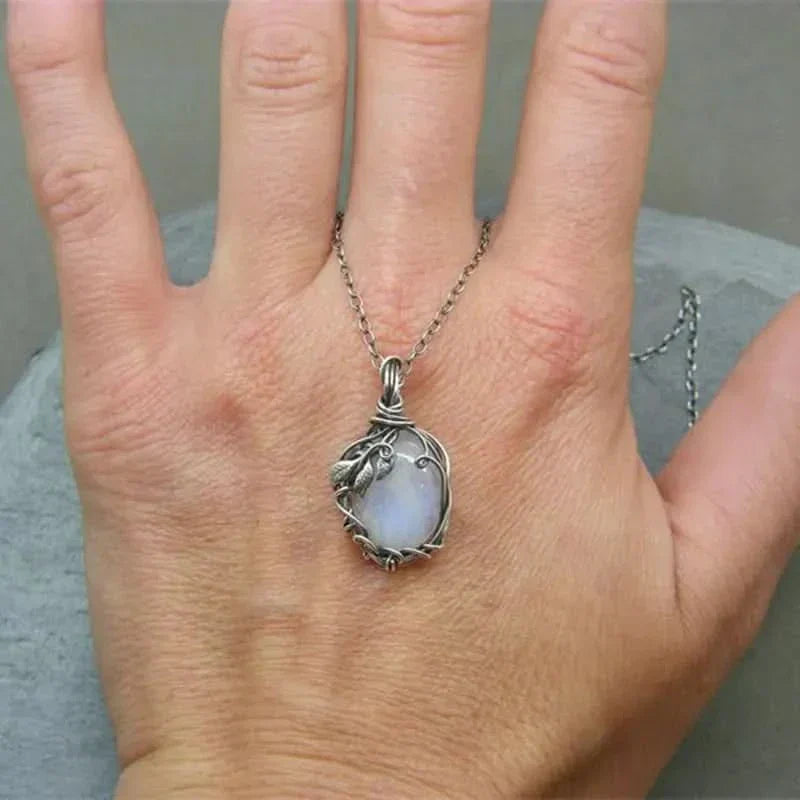 Collar con piedra lunar - Colgante de alambre metálico