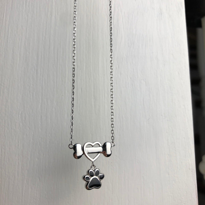 Collar Delicado con Huella