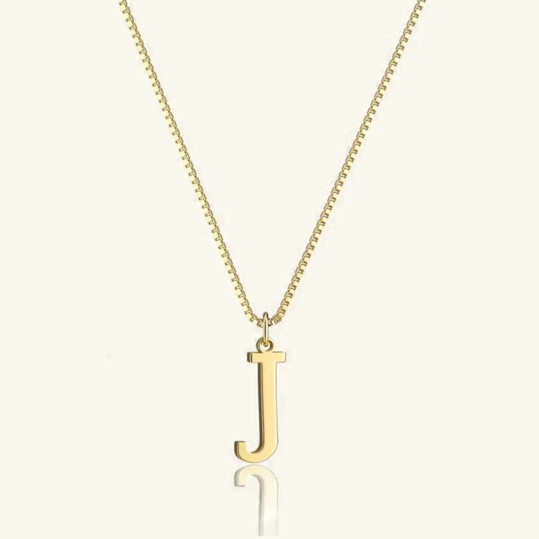 Collar de Oro con Letra Inicial