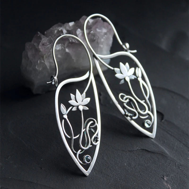 Pendientes de plata de ley con flor de loto