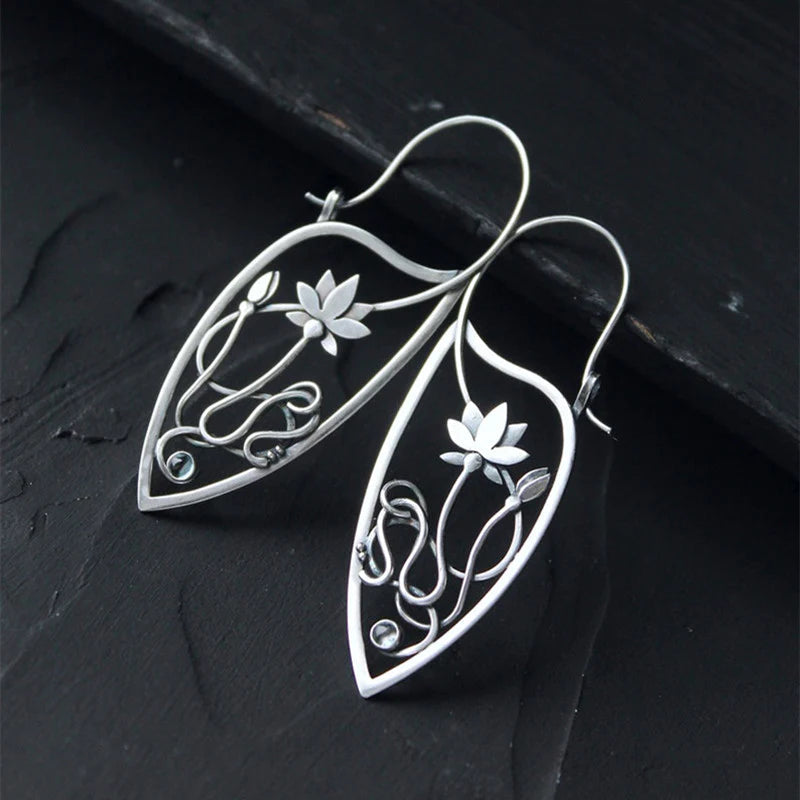 Pendientes de plata de ley con flor de loto