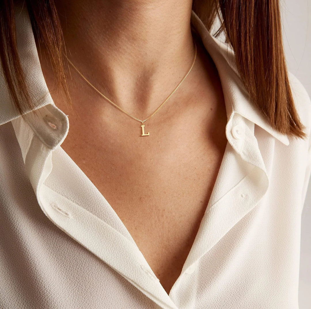 Collar de Oro con Letra Inicial