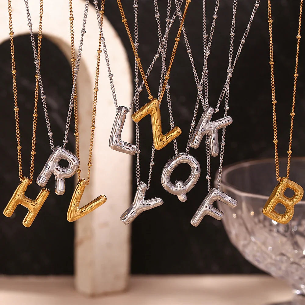 Collar de Oro con Inicial Balloon