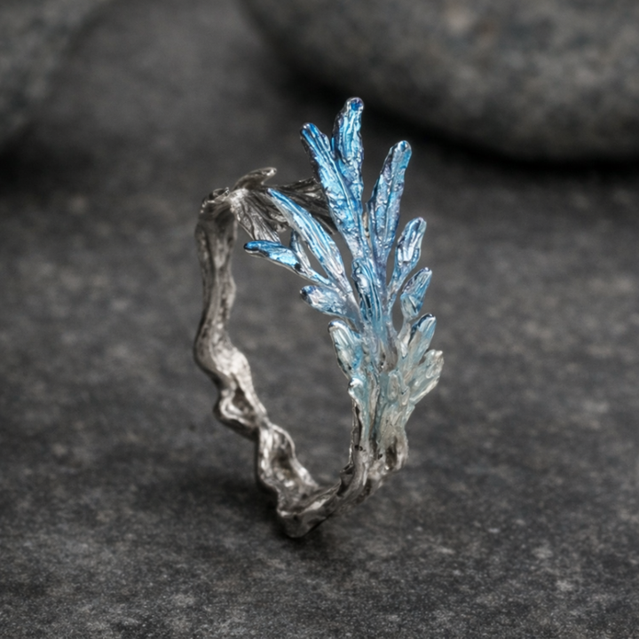Anillo vintage plateado con hoja azul
