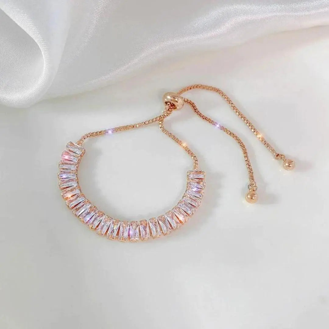Pulsera ajustable de circonita cúbica en oro y plata
