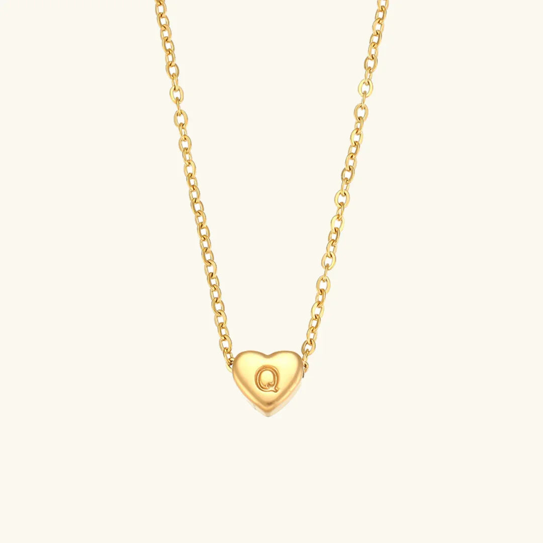Collar de Oro con Inicial de Corazón