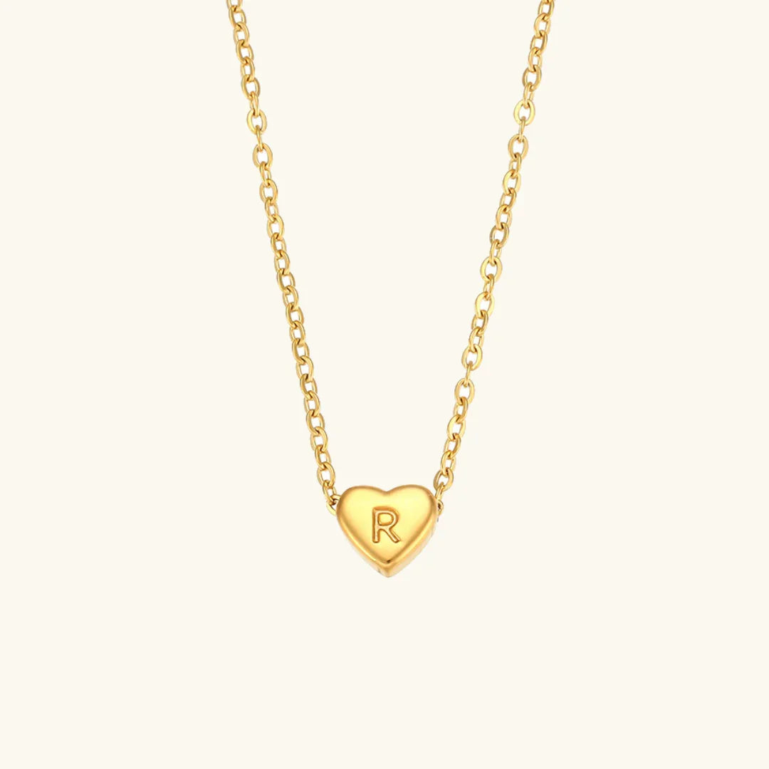 Collar de Oro con Inicial de Corazón