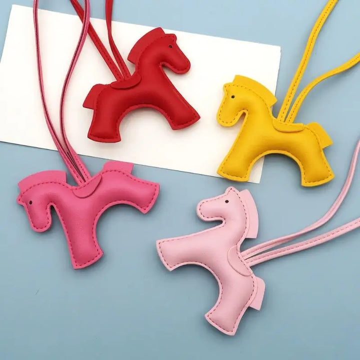 Llavero De Cuero Con Forma De Caballo Hecho A Mano